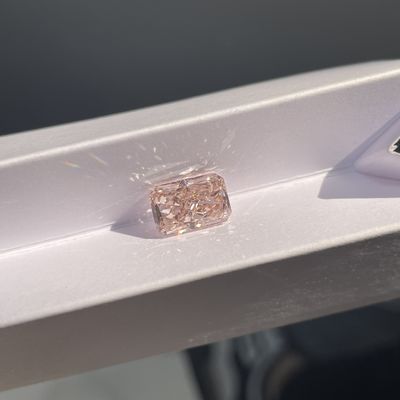 الماس الزهري الكرزية النضج 2.3ct-2.99ct