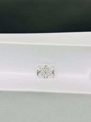 الحجر الكبير الحجم 5.3ct الشكل المتوهج مختبر تم إنشاؤه كما نمت غير معالجة CVD الماس معتمد IGI مصنع بيع مباشر