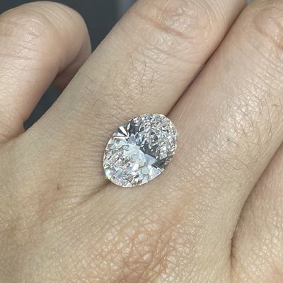 بلا لون 10 محفز المختبر بيضاوي CVD الماس النضج 2.0ct-2.5ct معتمد IGI
