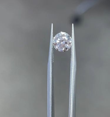 الحجم الكبير 4ct المختبر صنع الماس الاصطناعي أبيض مستديرة القطع اللامع معتمدة من قبل IGI