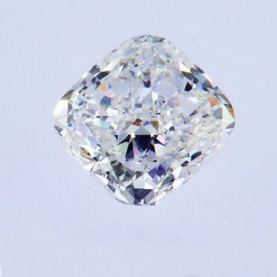 مصنع بيع بالجملة الوسادة المربعة شكل 3.3CT المختبر نمت كما نمت CVD الماس الأبيض معتمدة IGI