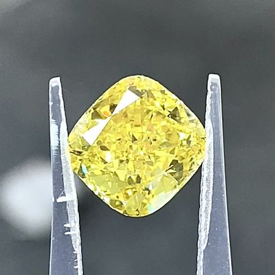 0.55ct مختبر صناعة الماس الأصفر مربع وسادة شكل فانتزي الصفراء الحيوية معتمدة IGI